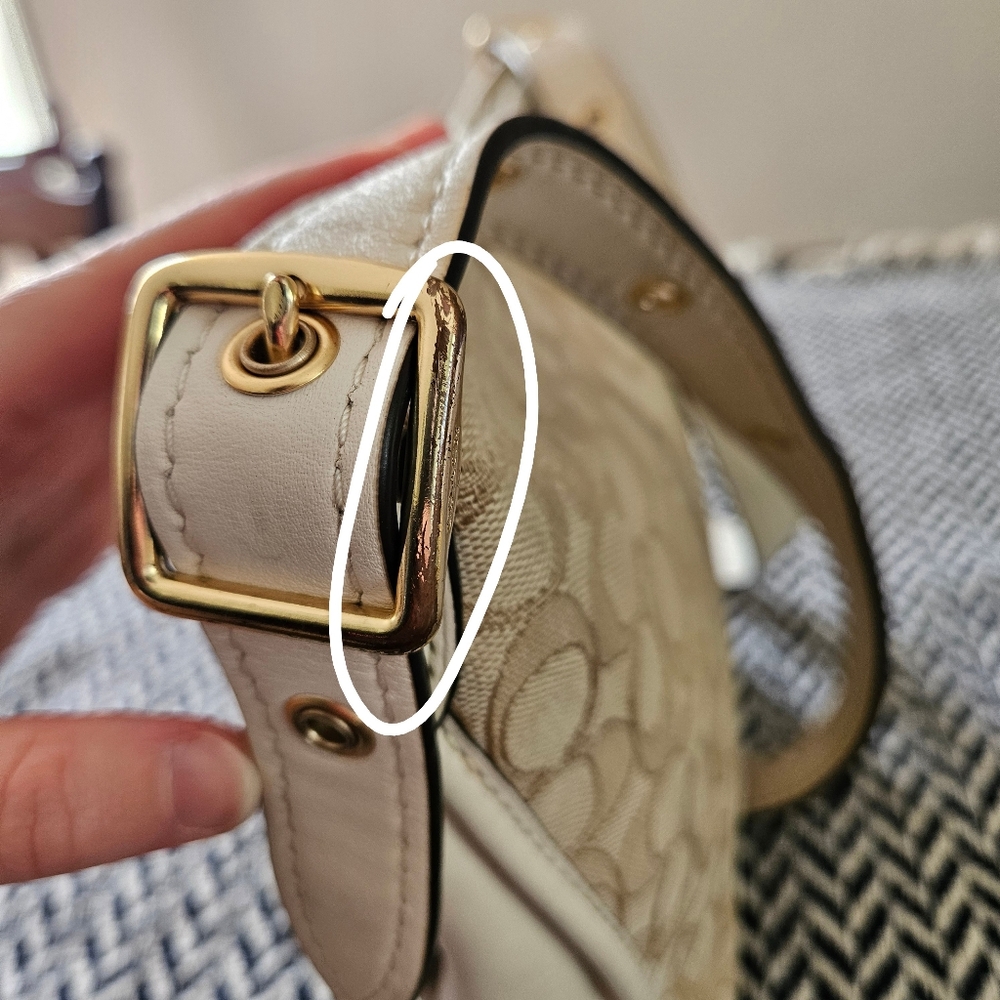 EUC Coach Dufflet Crossbody Purse w/ Signature Jacquard in Cream/Tan - Picture 8 of 15